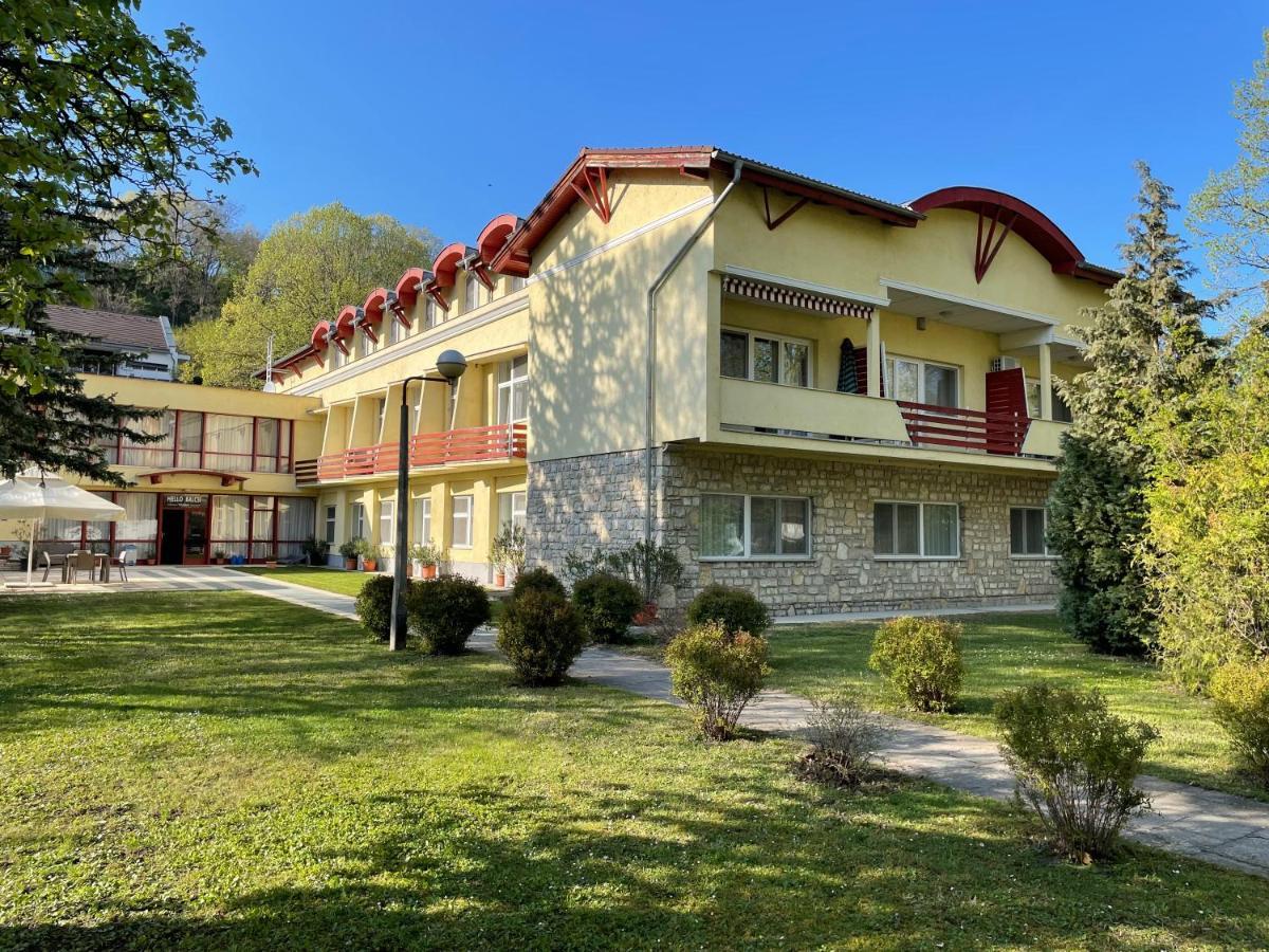 Hello Balcsi Apartmanhaz Tihany Exteriör bild