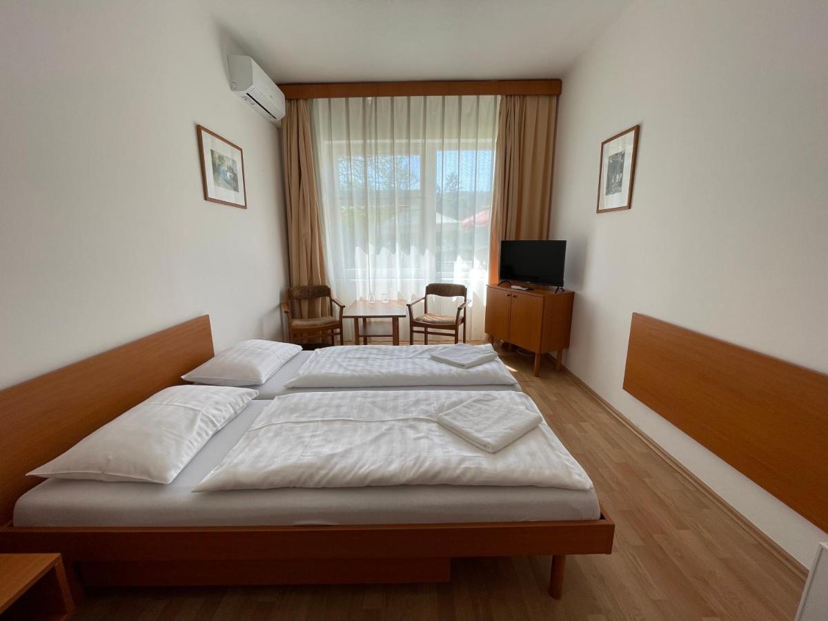 Hello Balcsi Apartmanhaz Tihany Exteriör bild