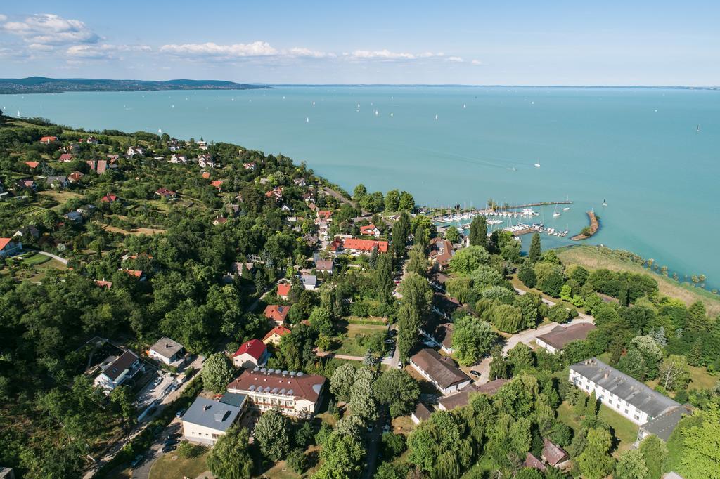 Hello Balcsi Apartmanhaz Tihany Exteriör bild