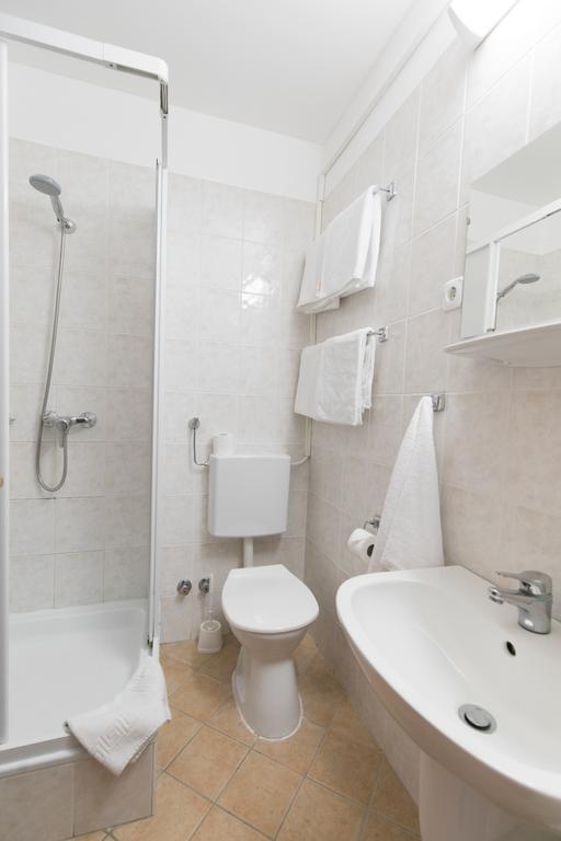 Hello Balcsi Apartmanhaz Tihany Exteriör bild