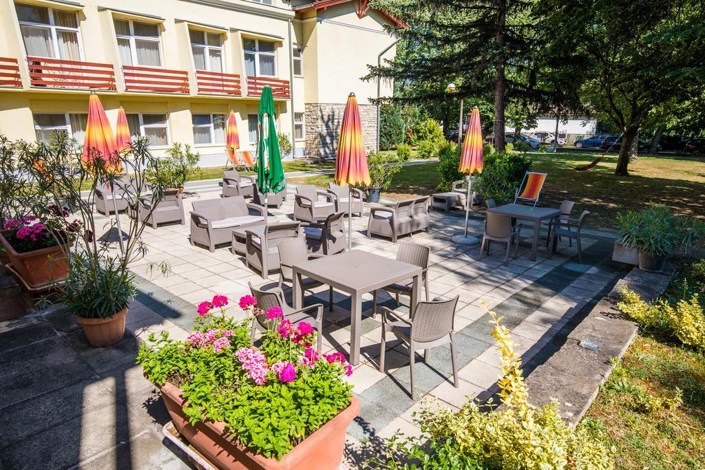 Hello Balcsi Apartmanhaz Tihany Exteriör bild